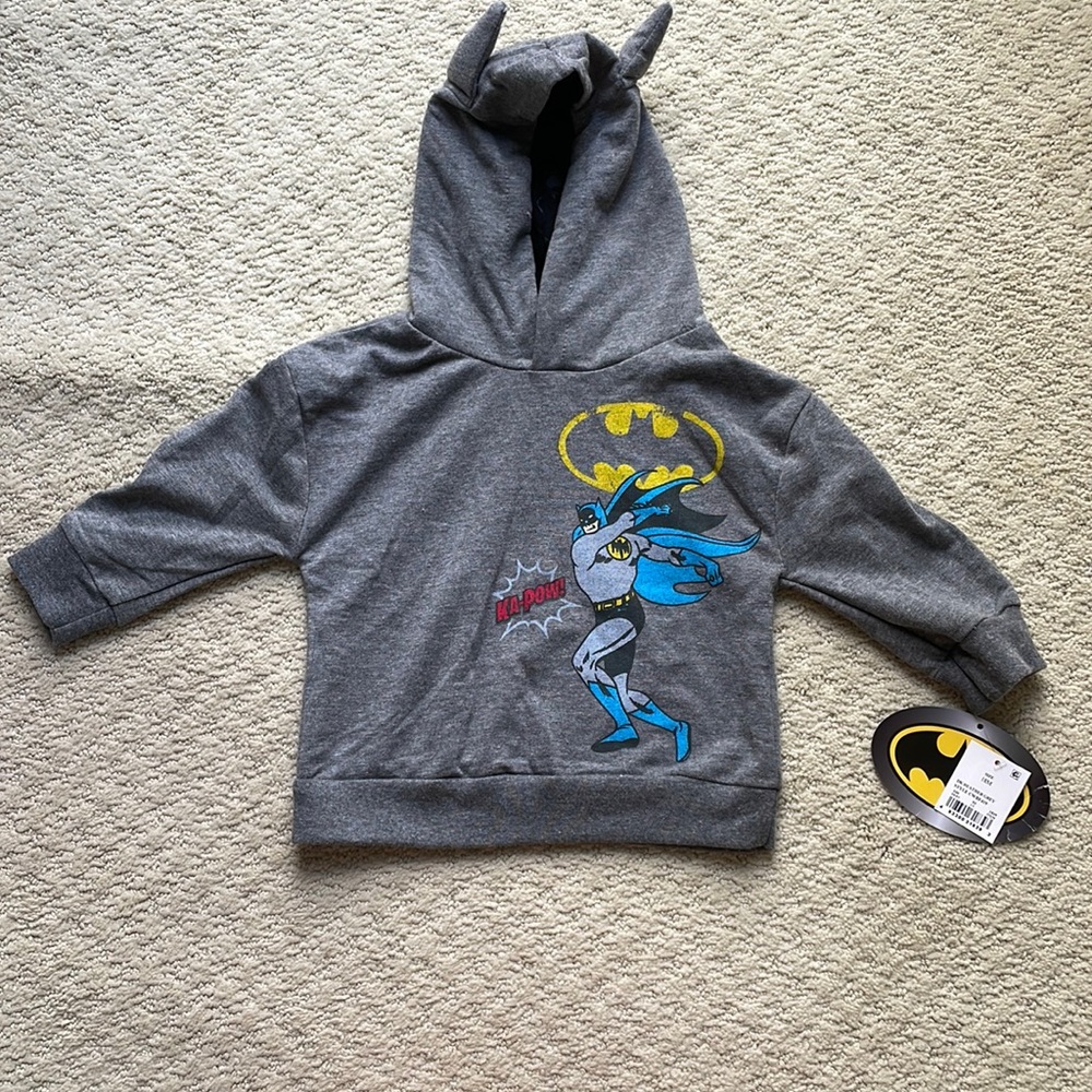 NWT  Toddler Boys Sz 18M  Batman hoodie pullover